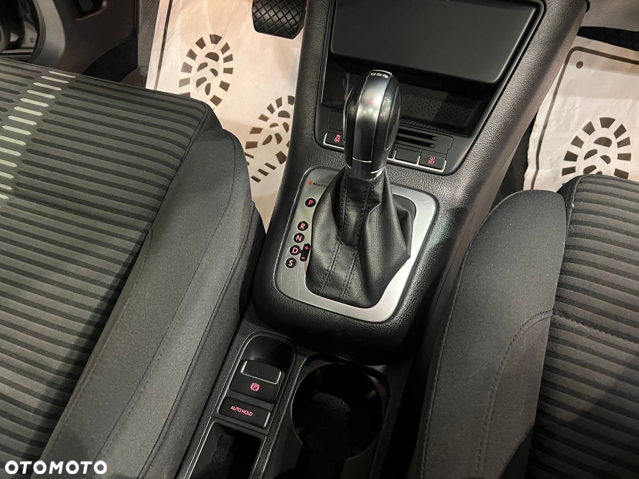Volkswagen Tiguan 2.0 TSI 4Mot Sport DSG - 37