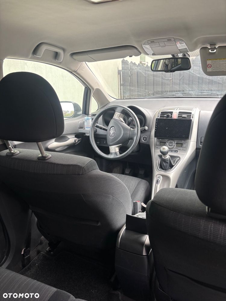 Toyota Auris 2.0 D-4D Premium - 7