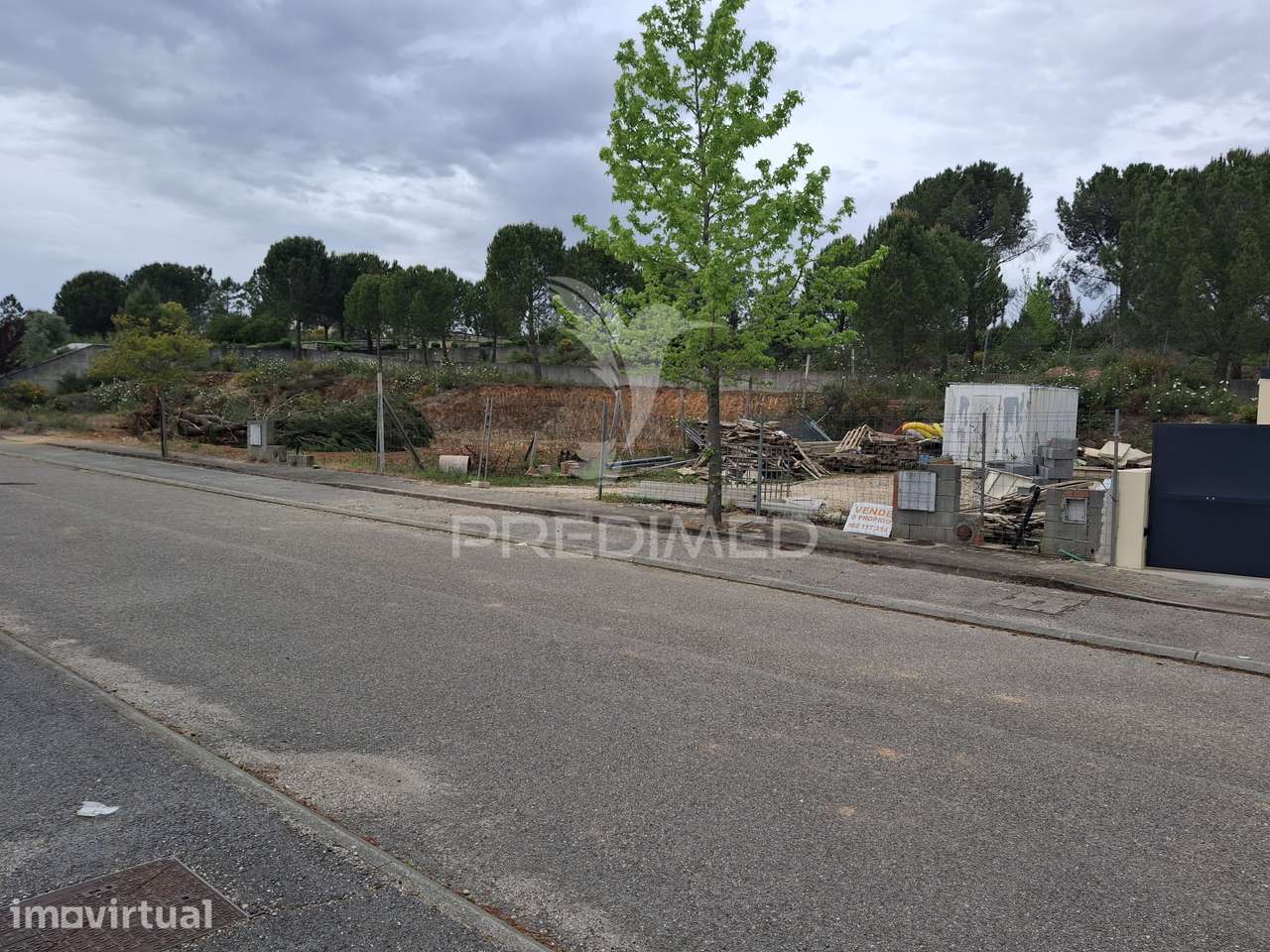 Lote de Moradia - Grande imagem: 4/16