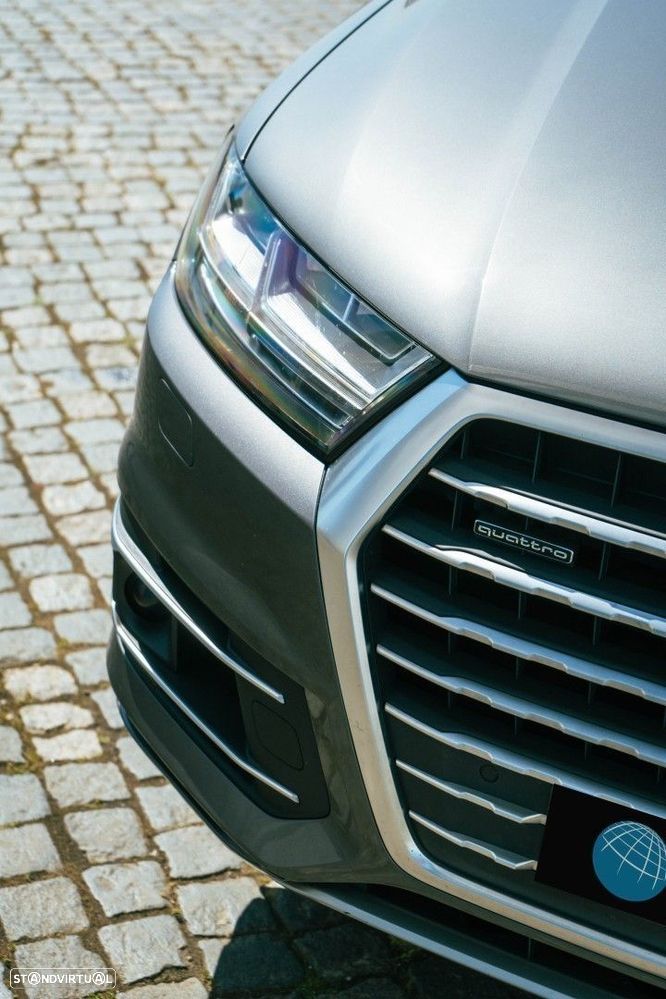 Audi Q7 3.0 TDI quattro tiptronic 7L - 9