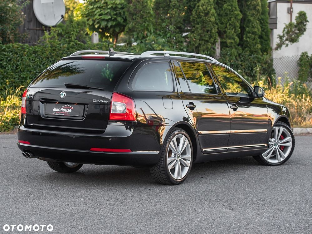 Skoda Octavia 2.0 TSI RS - 9