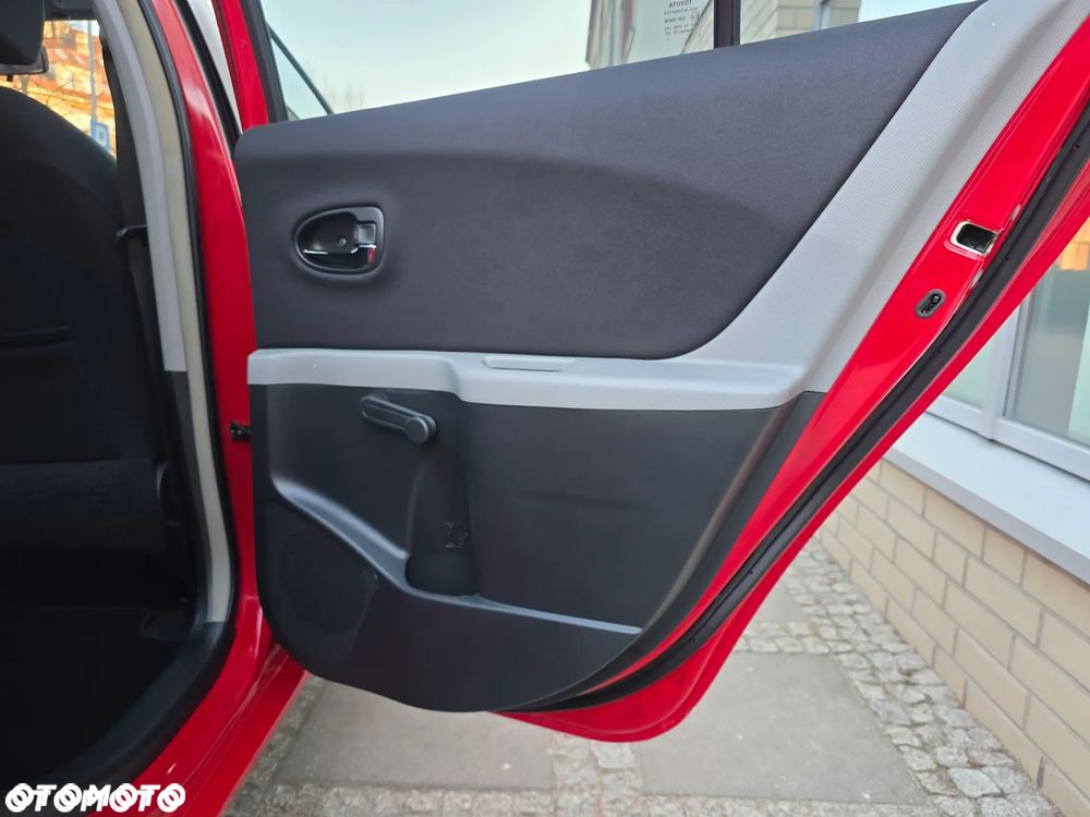 Toyota Yaris - 21