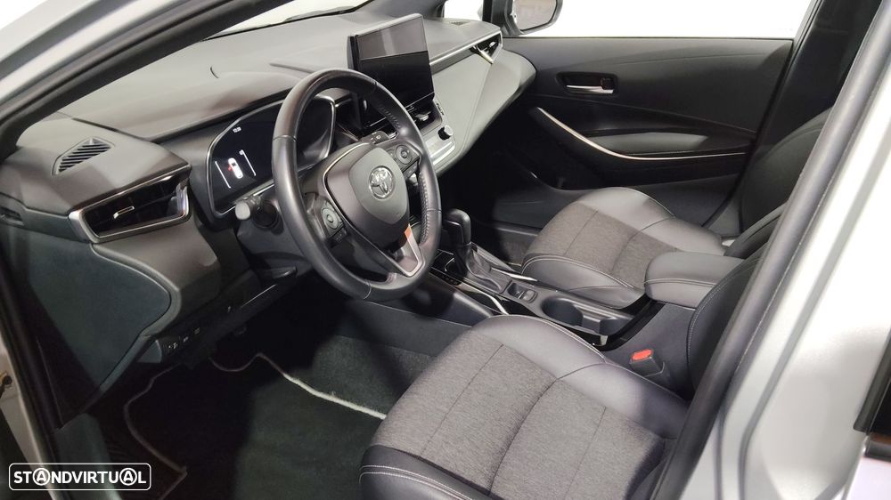 Toyota Corolla Touring Sports 1.8 Hybrid Comfort Plus - 13