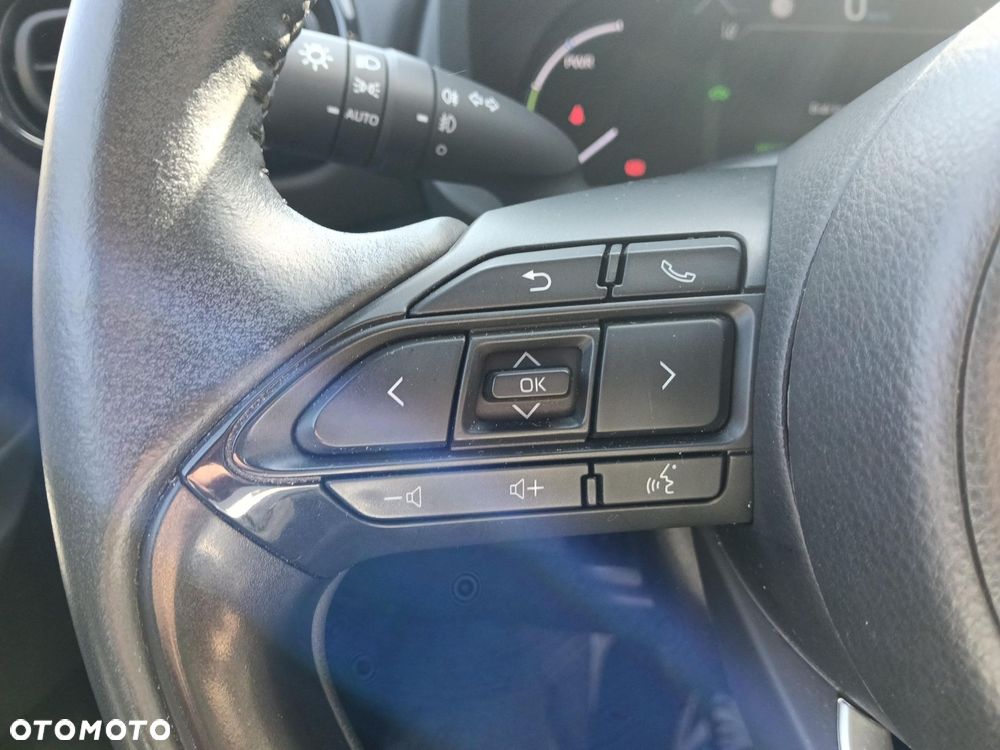 Toyota Yaris Cross Hybrid 1.5 Comfort - 17