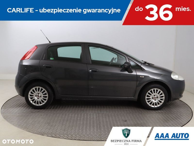 Fiat Grande Punto - 8