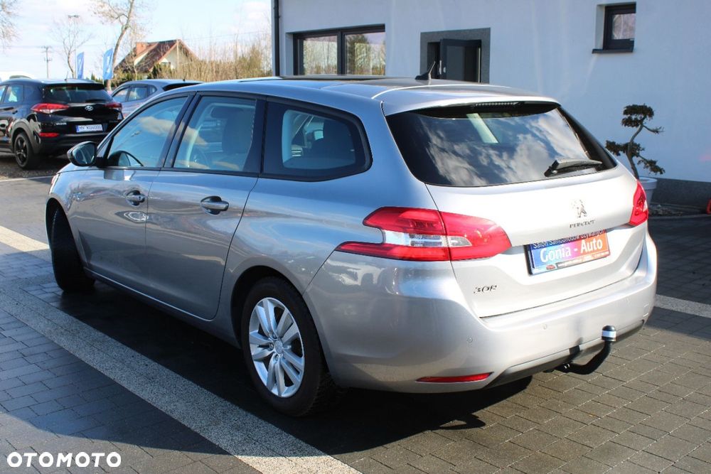 Peugeot 308 - 5