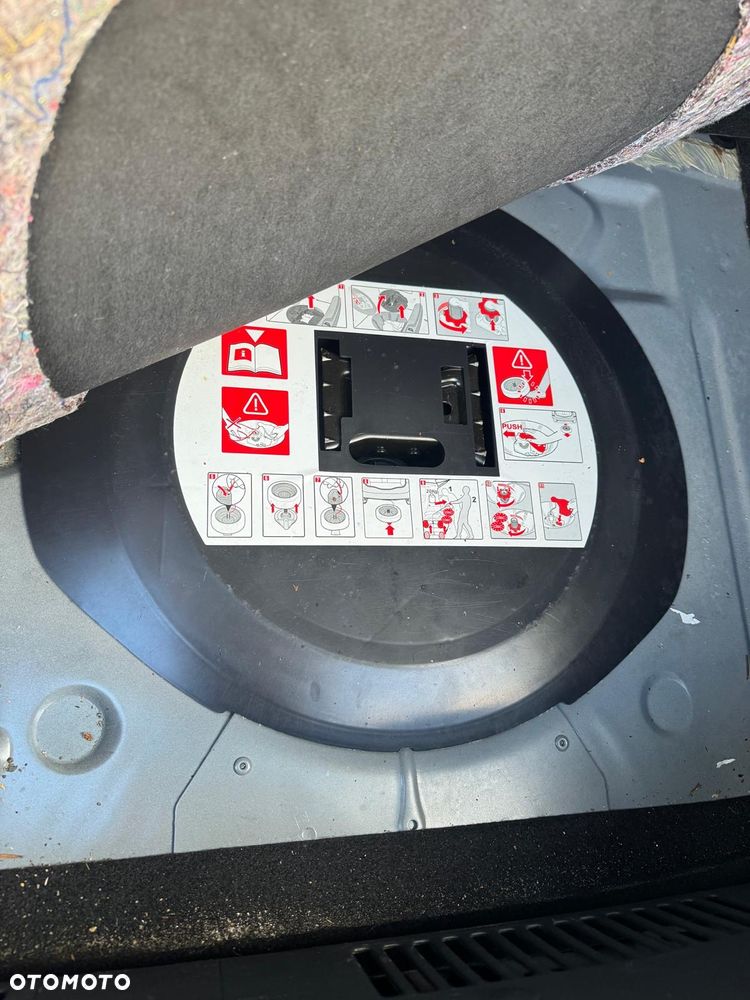 Renault Clio 0.9 TCe Techno Feel - 8