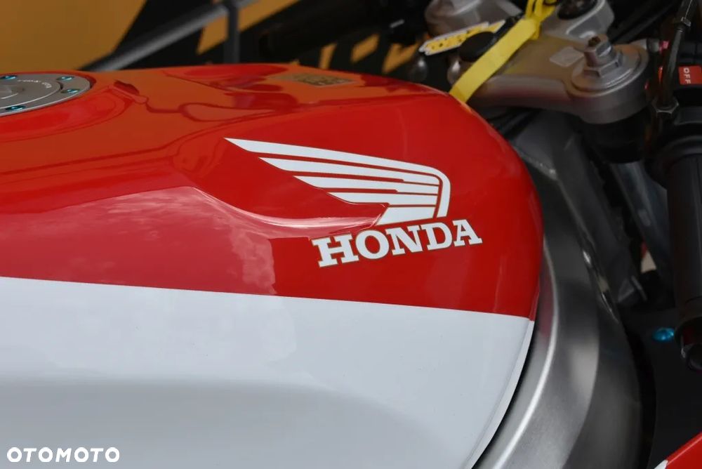 Honda CBR - 39