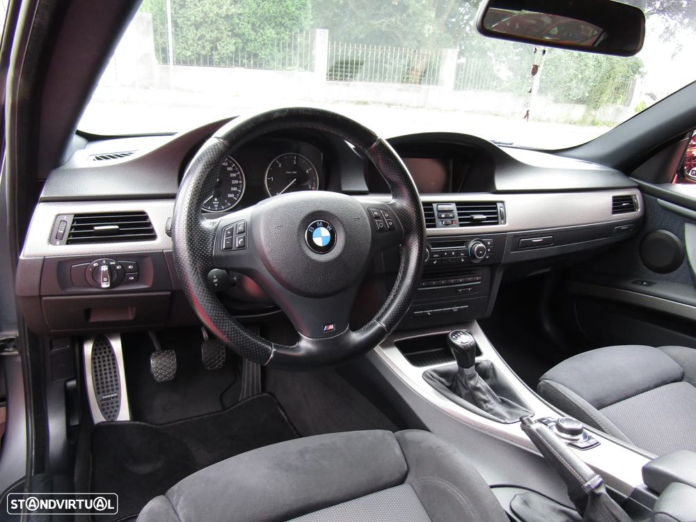 BMW 320 d M Sport Edition - 15
