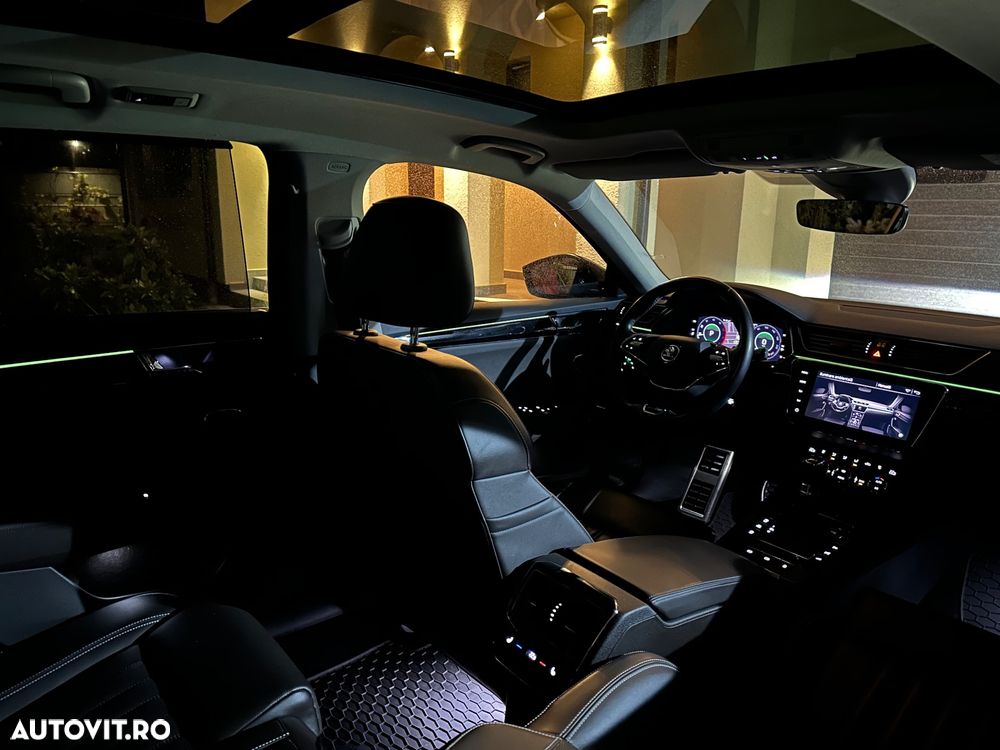 Skoda Superb Combi 2.0 TDI 4X4 DSG Laurin & Klement - 40