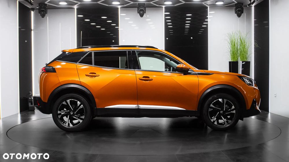 Peugeot 2008 1.2 PureTech Allure S&S - 8