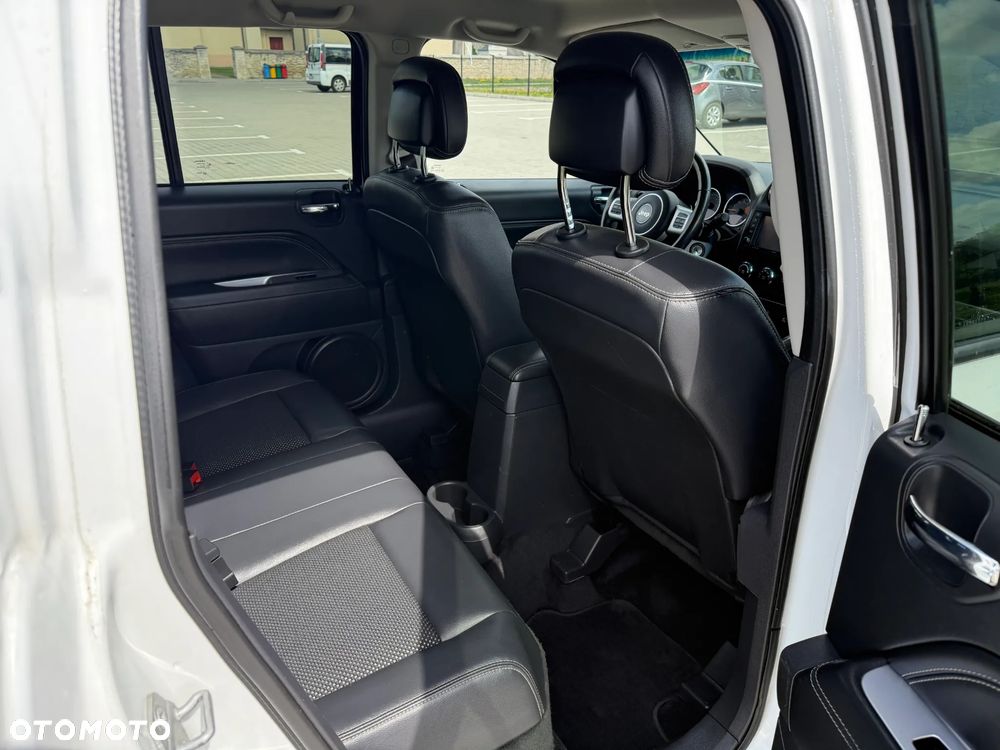 Jeep Compass - 12