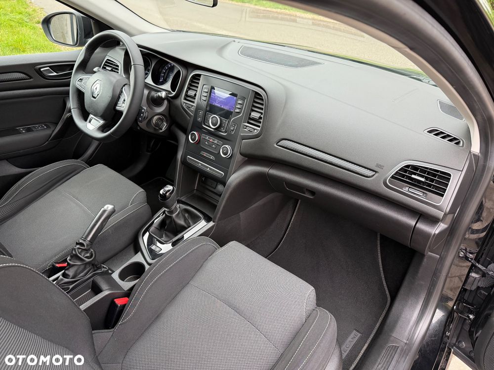 Renault Megane ENERGY TCe 130 Start & Stop Paris - 19