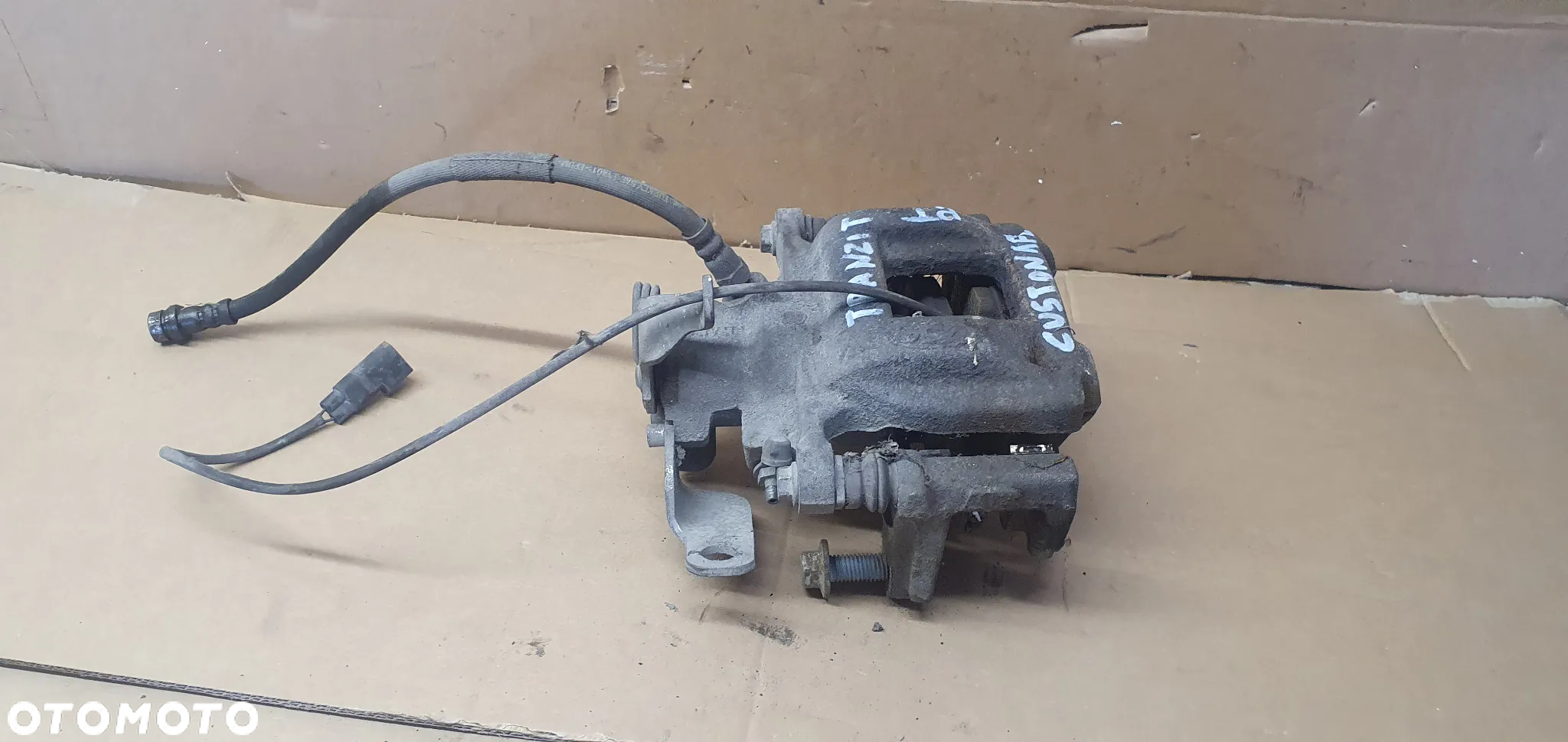 Zacisk hamulcowy prawy tył tylny prawy Ford Transit Custom MK8 - 2