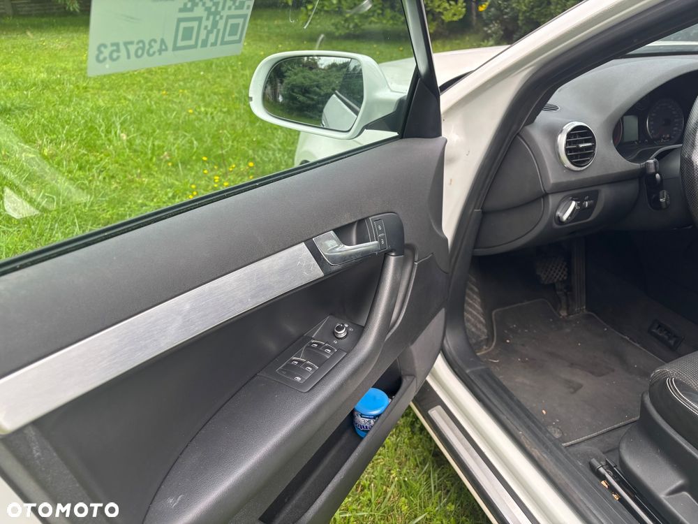 Audi A3 Sportback 2.0 TDI DPF S tronic S line Sportpaket - 36