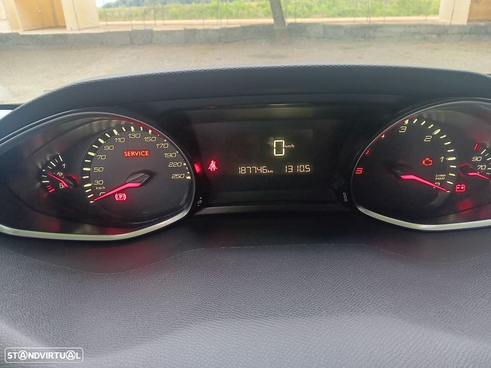 Peugeot 308 SW BlueHDi 120 Stop & Start Allure - 8