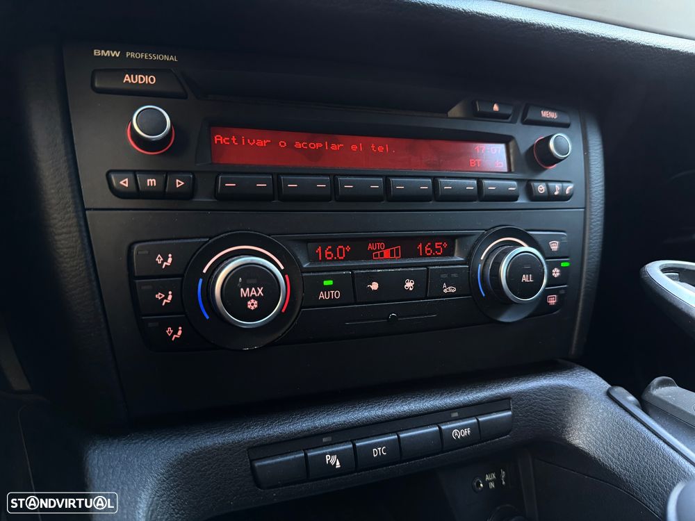 BMW X1 18 d sDrive xLine - 17