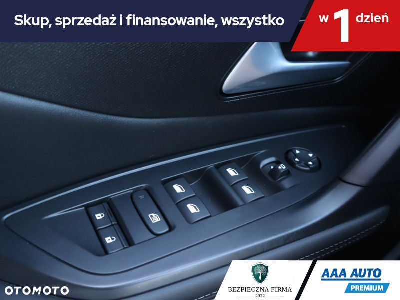 Peugeot 408 - 18