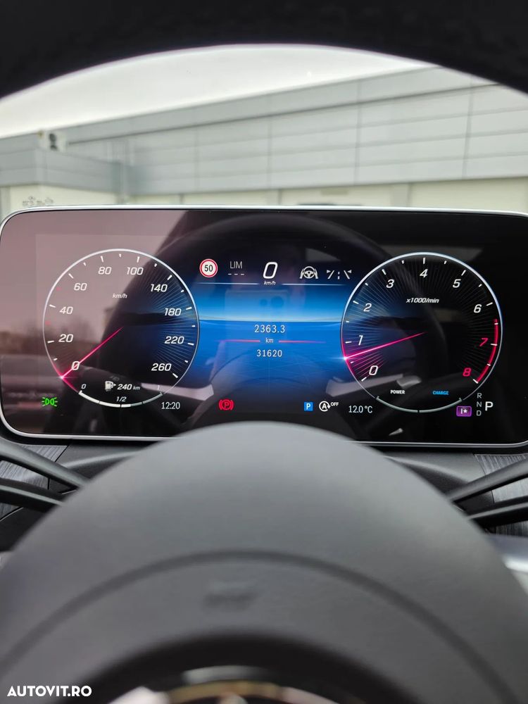 Mercedes-Benz C 300 4Matic T 9G-TRONIC AMG Line - 8