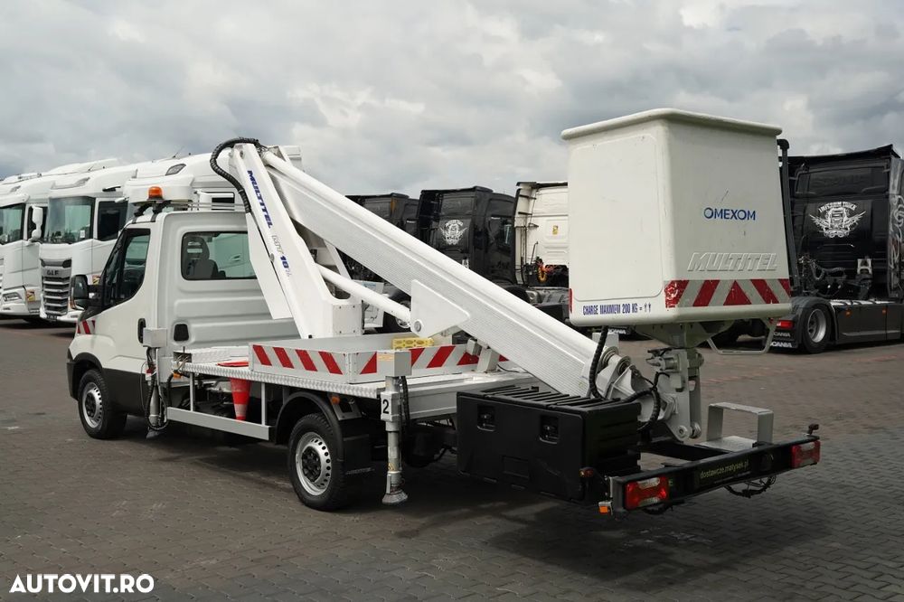 Iveco DAILY 35-120 / Platformă de lucru aeriană / MULTITEL MT 182 / 4 stabilizatoare / MANUALĂ / 2017 - 12