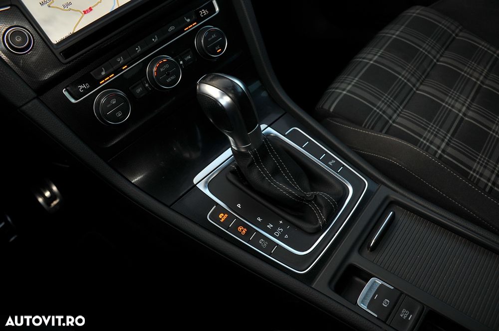 Volkswagen Golf GTD (BlueMotion Technology) DSG - 8