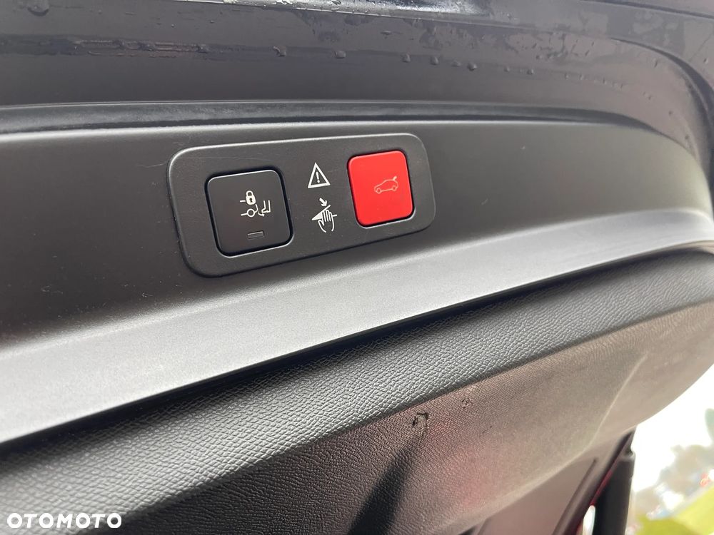 Peugeot 5008 2.0 BlueHDI GT S&S EAT8 - 17