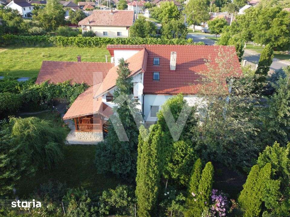 Casa De Vanzare | Comanesti, Judetul Bacau | COMISION 0% - Imagine principală: 2/19