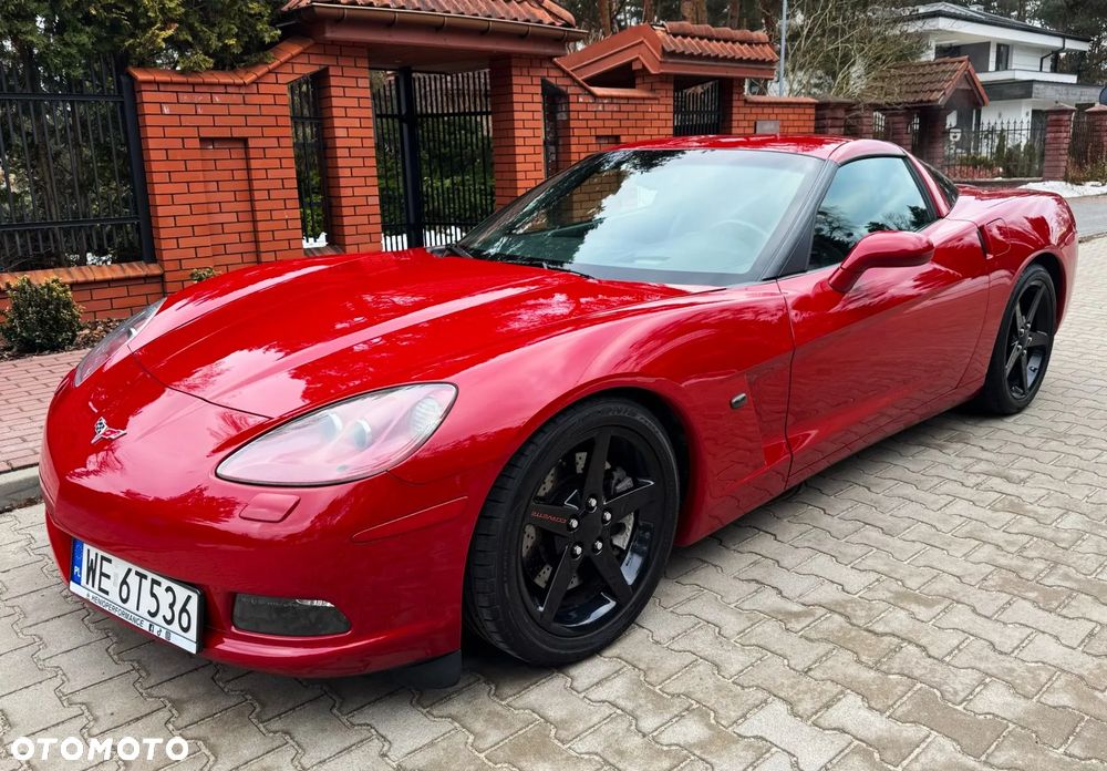 Chevrolet Corvette - 21