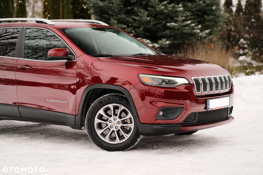 Jeep Cherokee - 4