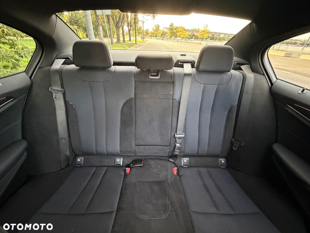 BMW Seria 5 520d xDrive MHEV M Sport sport - 18