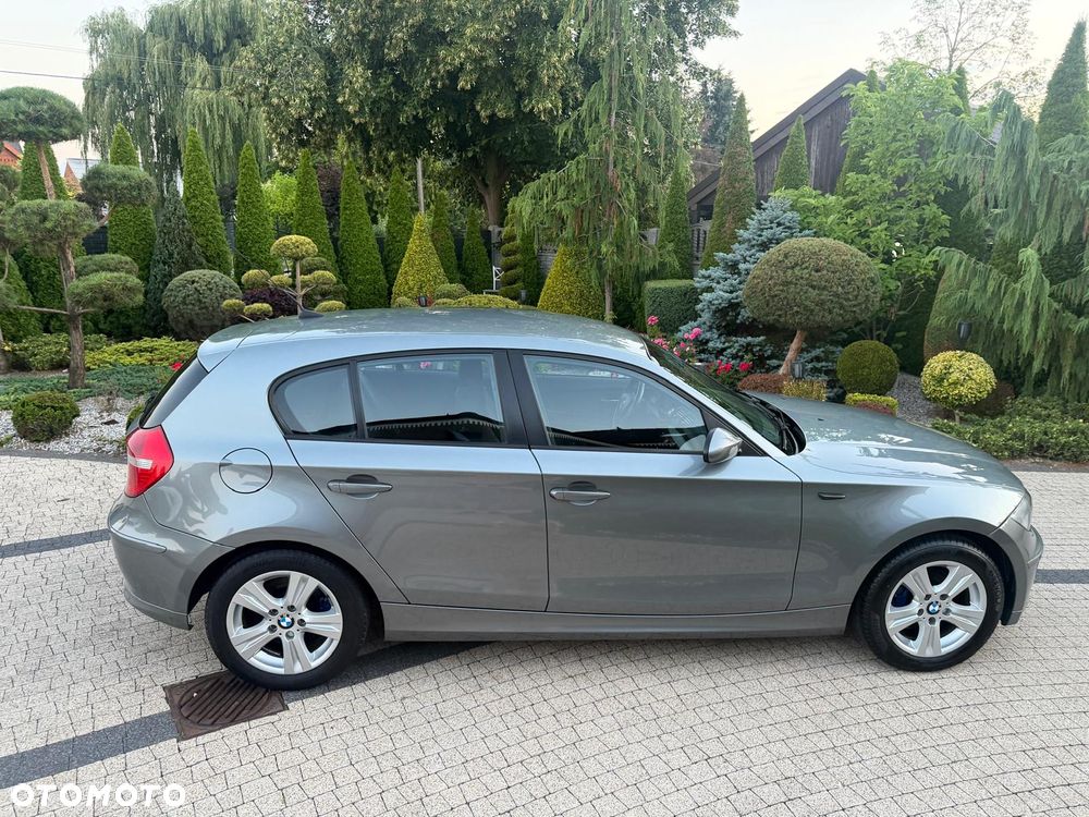 BMW Seria 1 118d DPF - 8