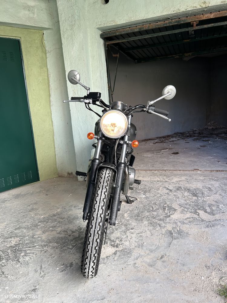 Honda CB 400T Cafe Racer - 17