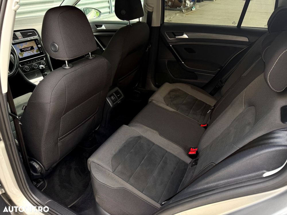 Volkswagen Golf 1.6 TDI Highline - 7