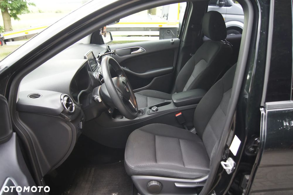 Mercedes-Benz Klasa B 180 CDI BlueEFFICIENCY Edition 1 - 10