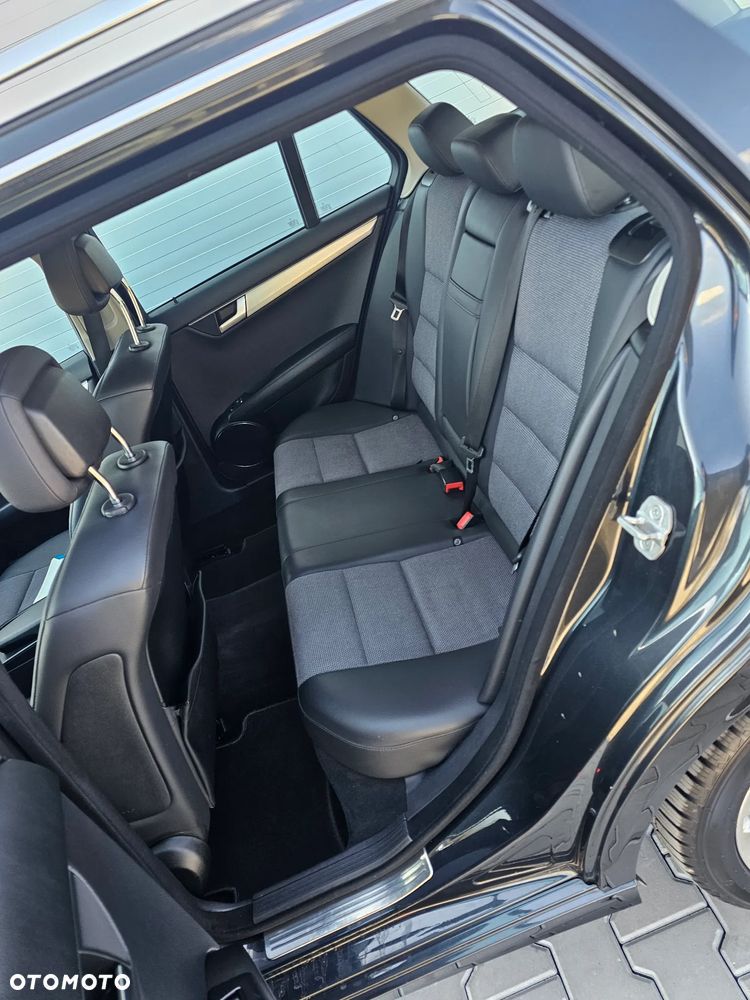 Mercedes-Benz Klasa C 180 CDI 7G-TRONIC Avantgarde Edition - 17