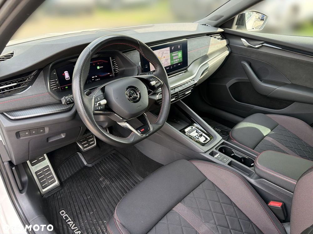 Skoda Octavia 2.0 TDI 4x4 RS DSG - 11