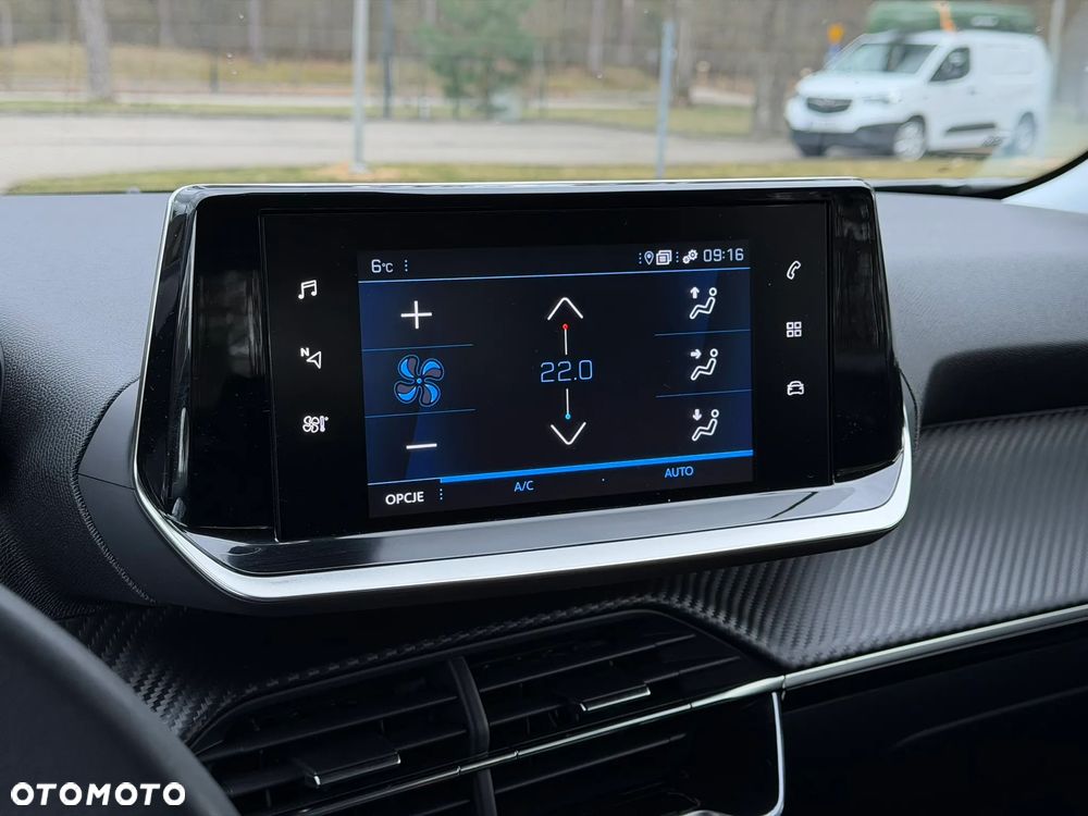 Peugeot 2008 PureTech 130 EAT8 Active - 20