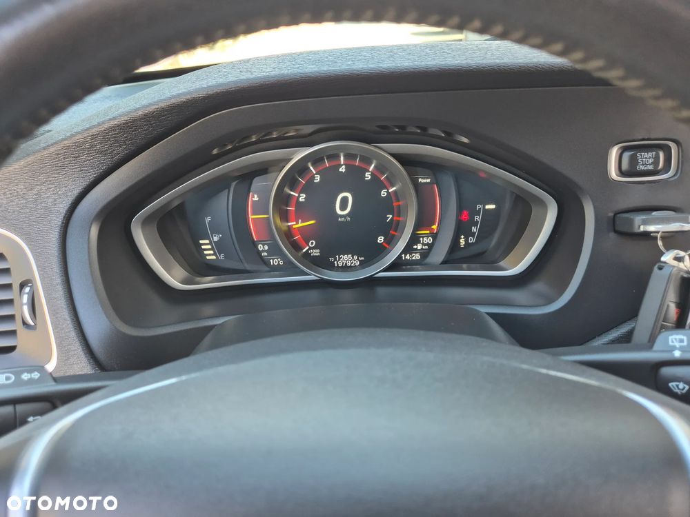 Volvo V40 T3 Geartronic Momentum - 35