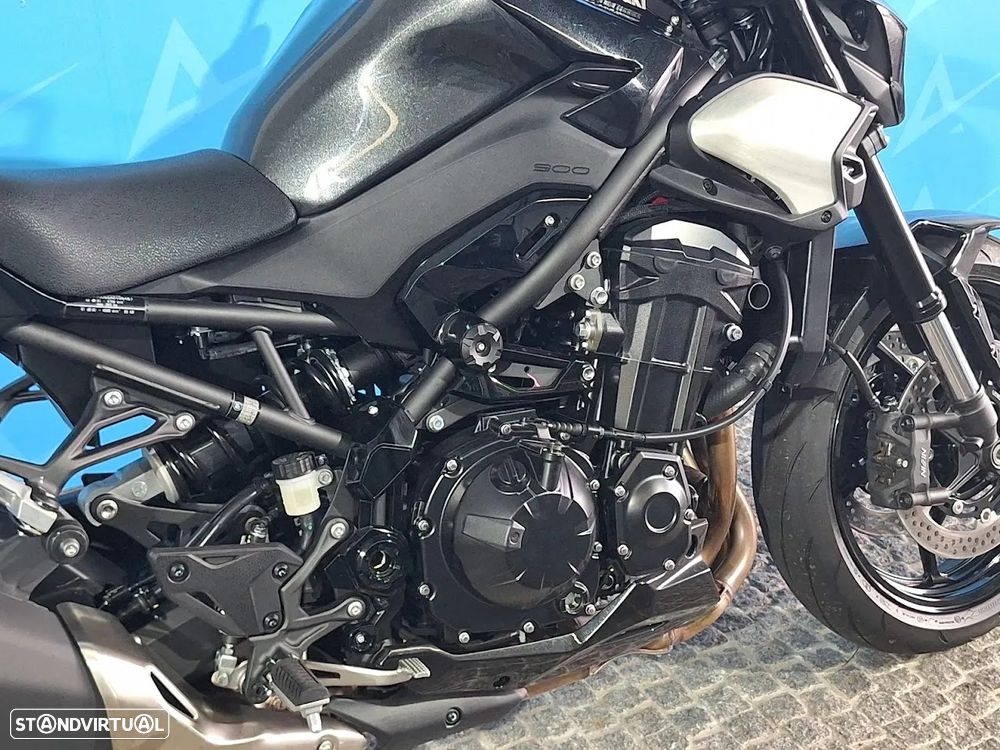 Kawasaki Z 900 - 3