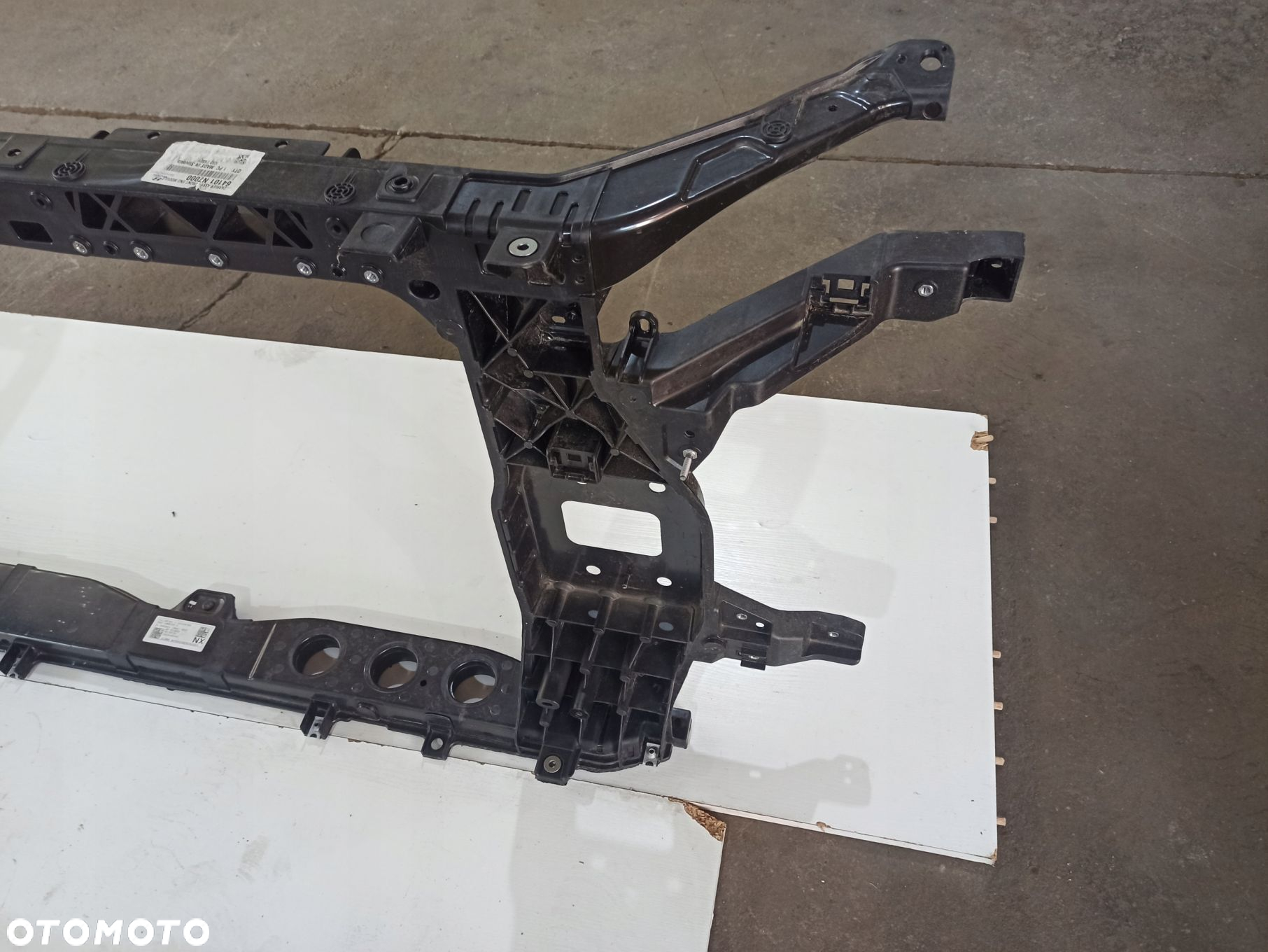 Pas przedni wzmocnienie HYUNDAI TUCSON IV 64101-N7000 oryginał 2020- - 8