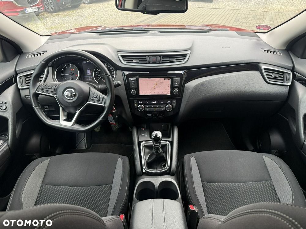 Nissan Qashqai 1.3 DIG-T N-WAY - 16