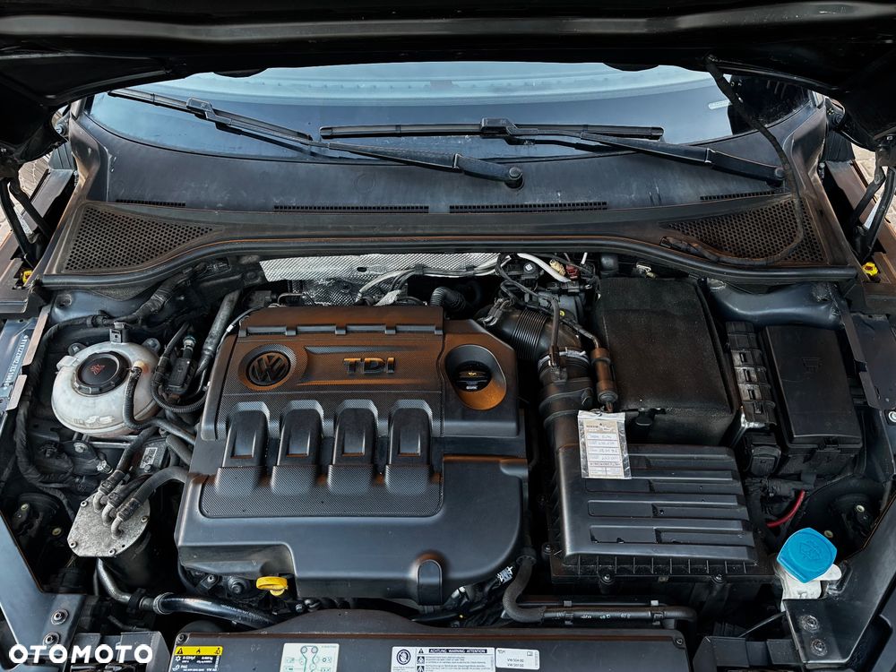 Volkswagen Arteon ver-2-0-tdi-scr-dsg-elegance - 4