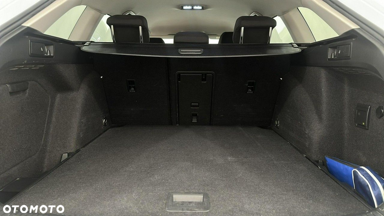 Volkswagen Golf - 12