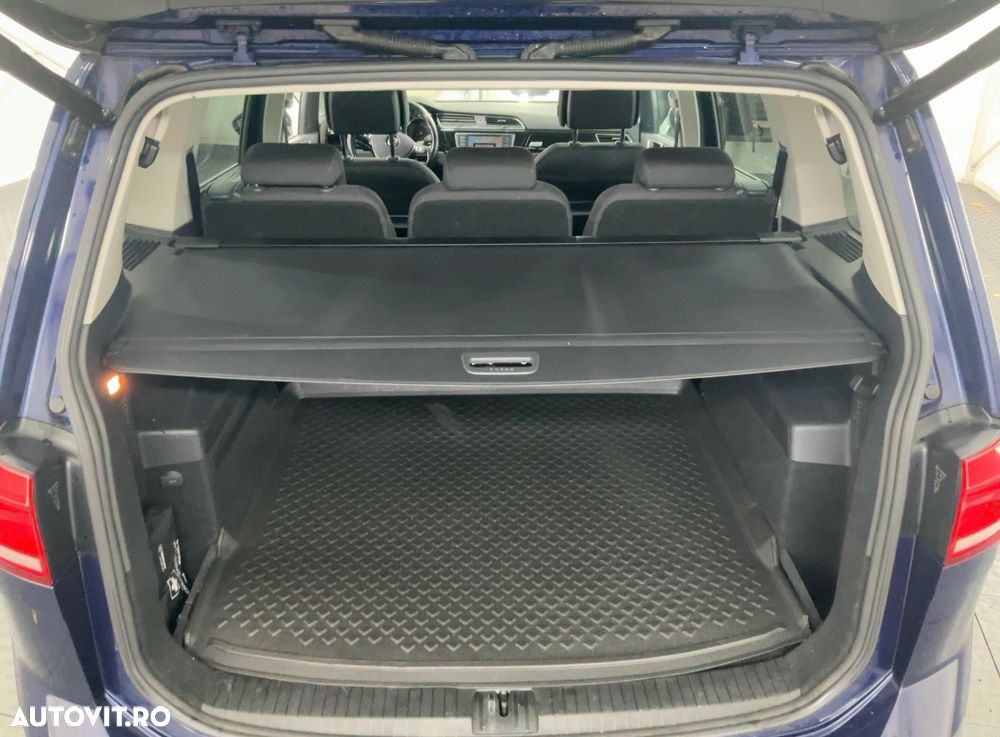 Volkswagen Touran 2.0 TDI SCR DSG Highline - 4