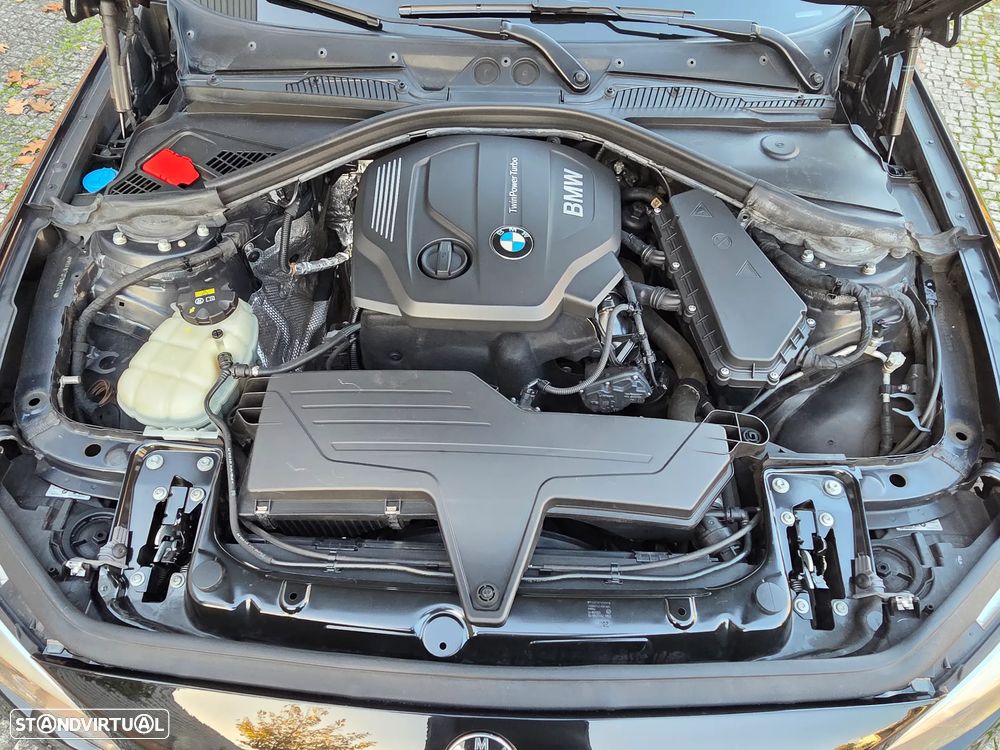 BMW 116 d Line Urban Auto - 24