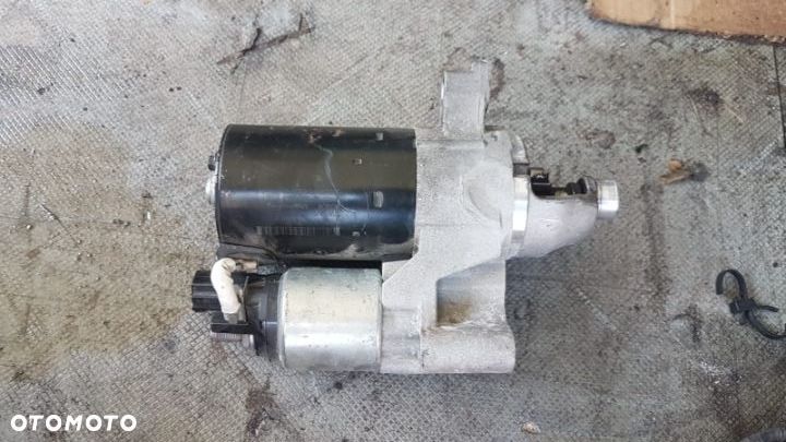 Rozrusznik Audi A4 B8 A5 1.8 2.0TFSI - 1