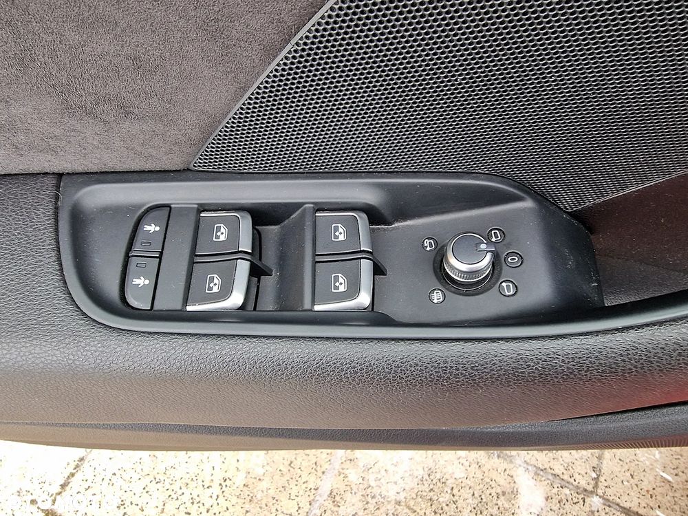 Audi A3 Sportback 2.0 TFSI quattro S tronic sport - 12