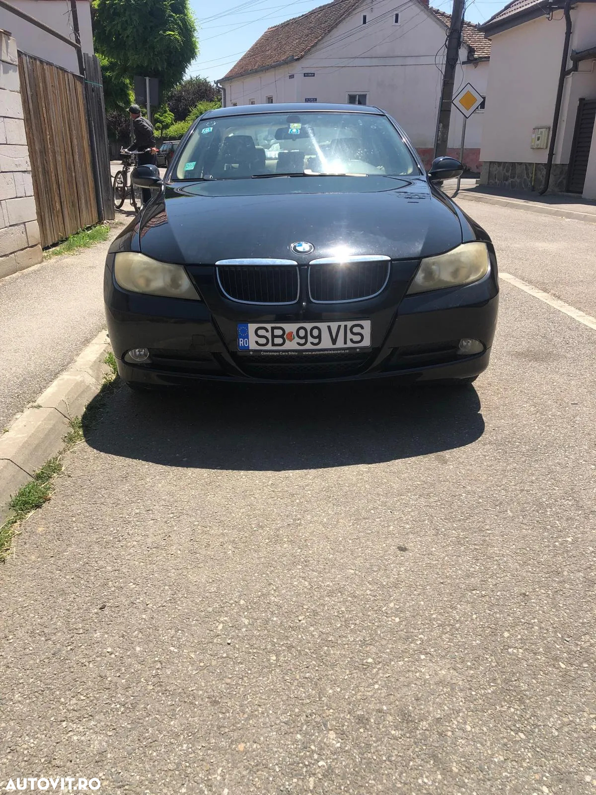 BMW Seria 3 318d - 16