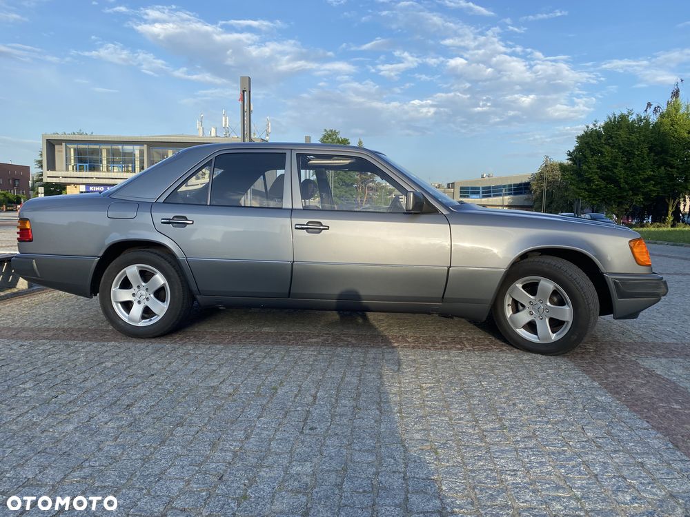 Mercedes-Benz W124 (1984-1993) - 3