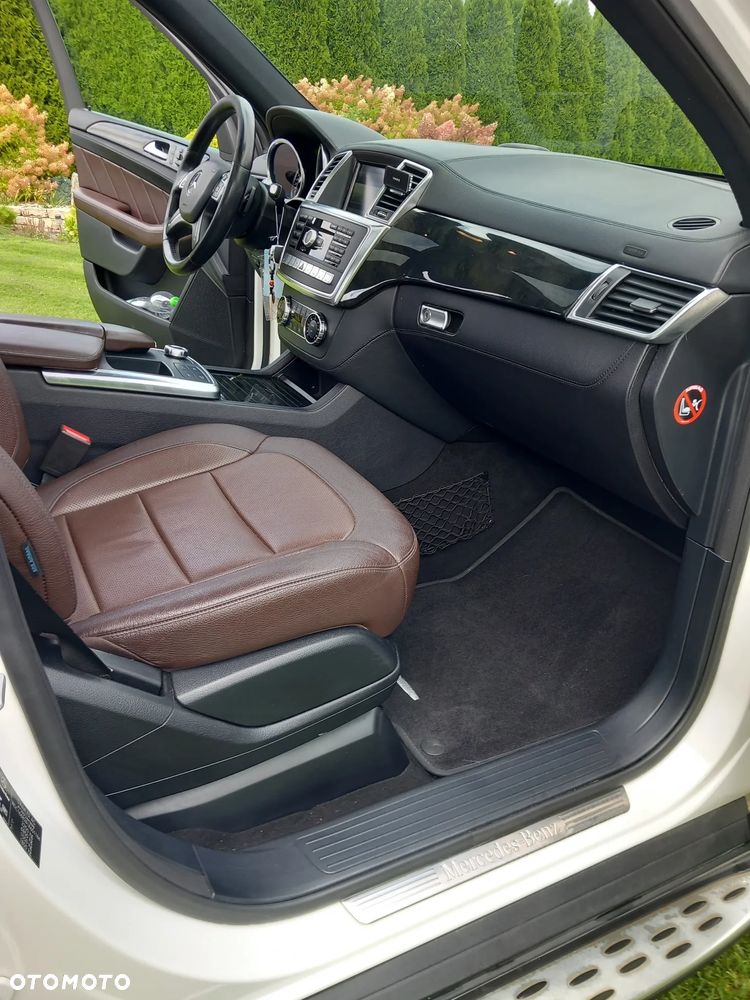 Mercedes-Benz GL 350 BlueTec 4-Matic - 10